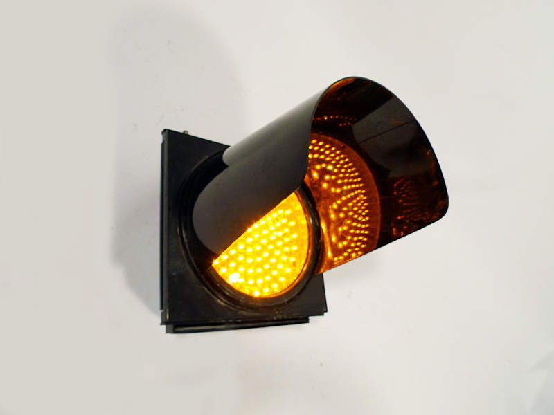 cabeza semaforo led naranja intermitente plastico.plancha parasol desmontable 45x47x40 1u